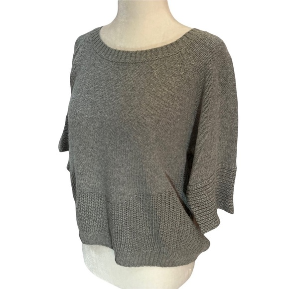Mexx Grey Wool Blend Jewel Neckline Cropped Short Sleeve Sweater Size XS - Picture 3 of 10